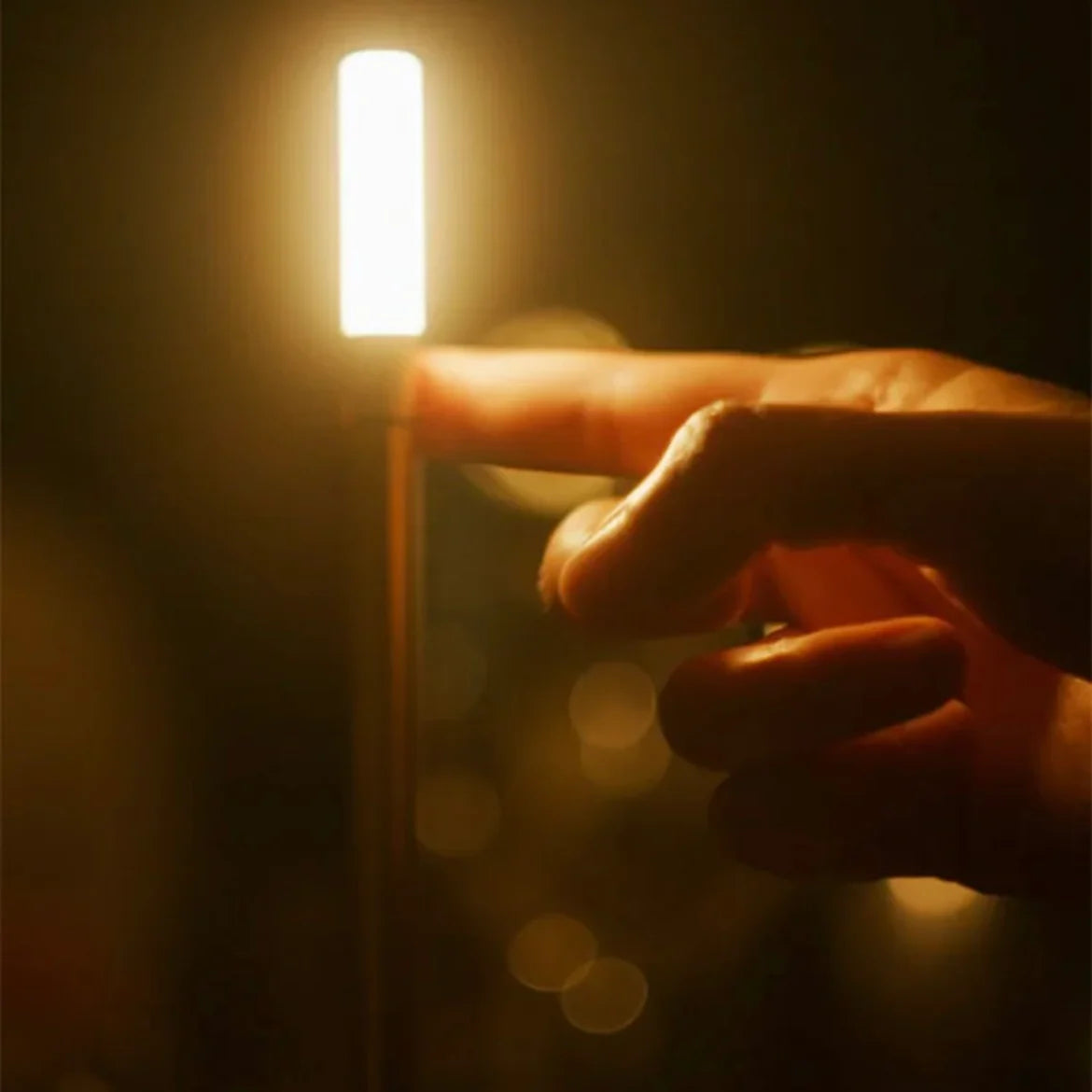 Kindle Desk Lamp