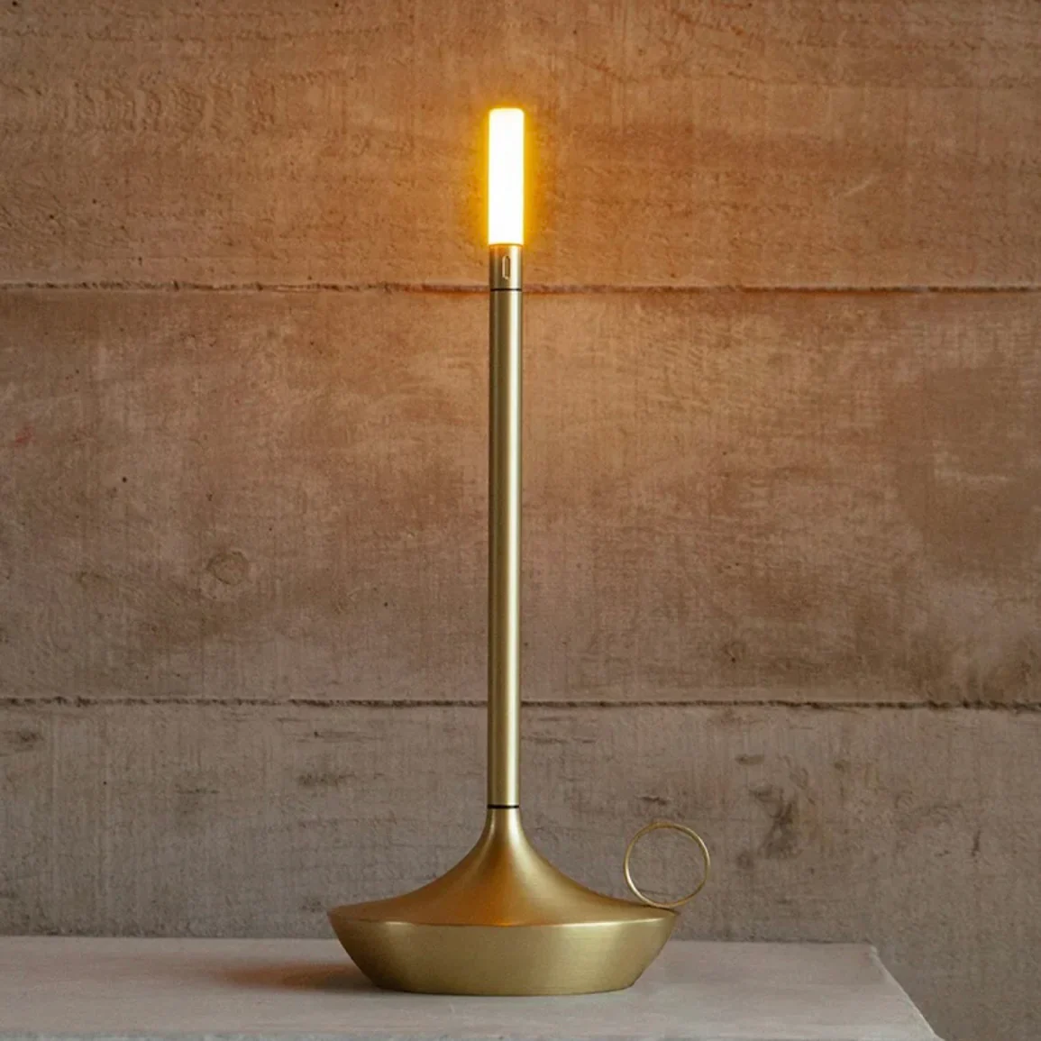 Kindle Desk Lamp