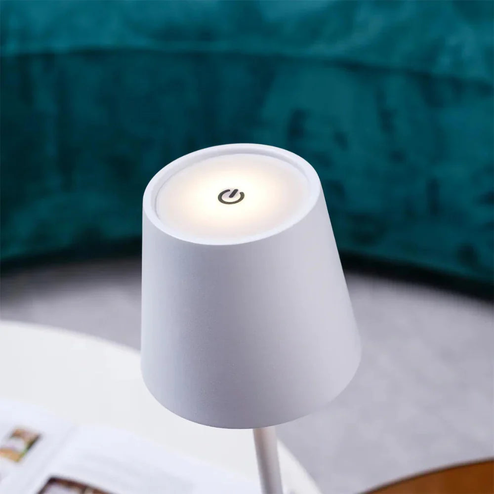 Nova Desk Lamp